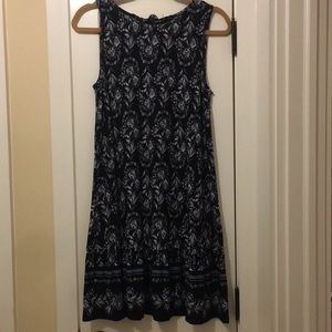 Loft Shift Dress. NWT! Sz S. Soft & stretchy